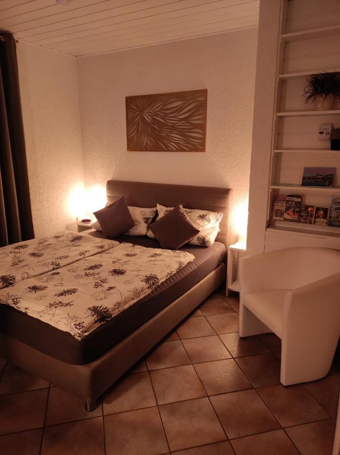 Gaeste Apartement Casa Luber Thalmassing  Dış mekan fotoğraf