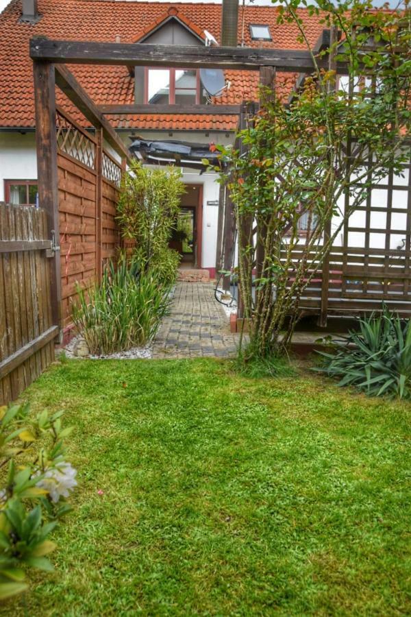 Gaeste Apartement Casa Luber Thalmassing  Dış mekan fotoğraf
